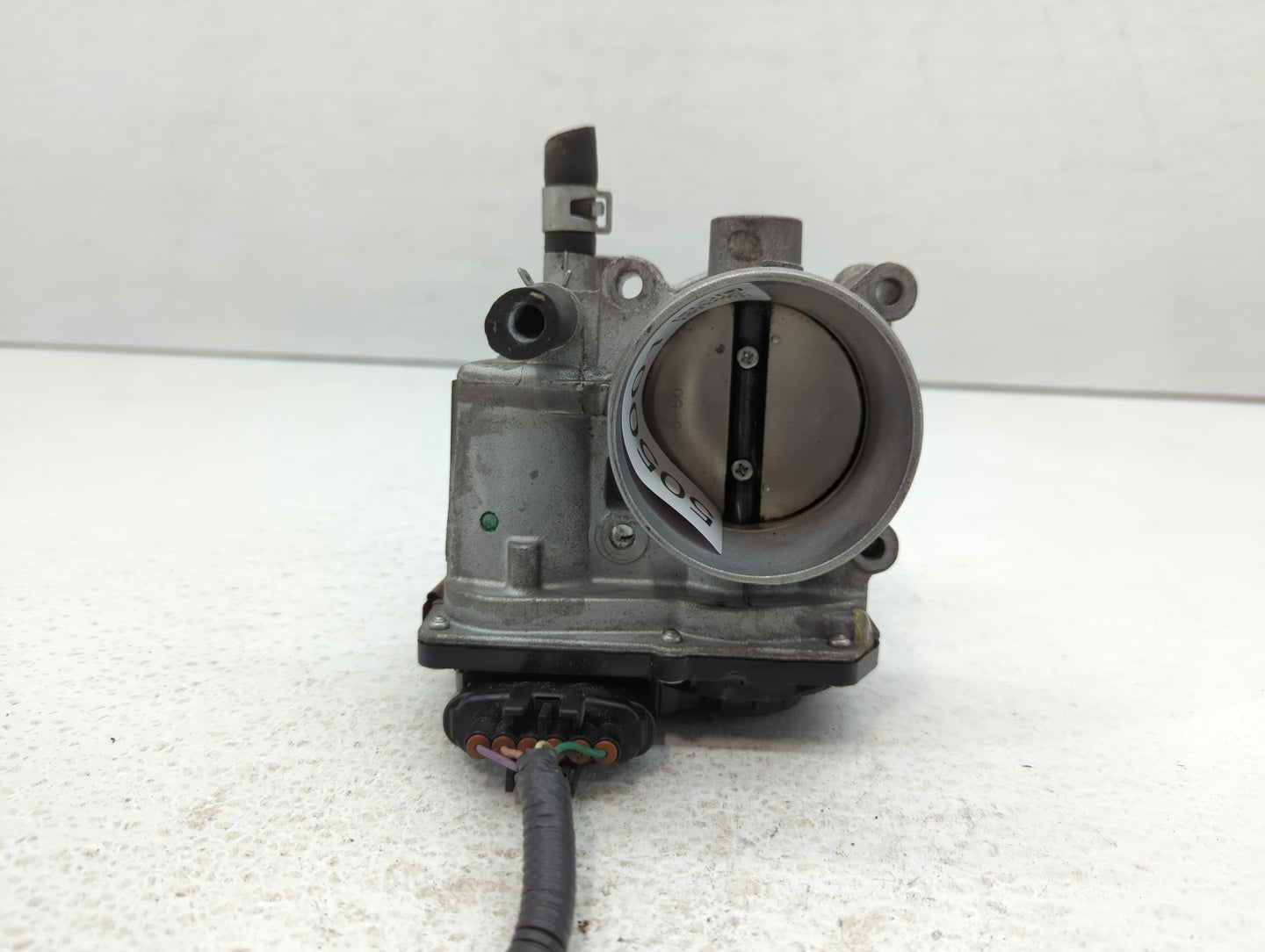 2013-2019 Nissan Sentra Throttle Body P/N:3RA60-01 B Fits Fits 2013 2014 2015 2016 2017 2018 2019 OEM Used Auto Parts - Oemu