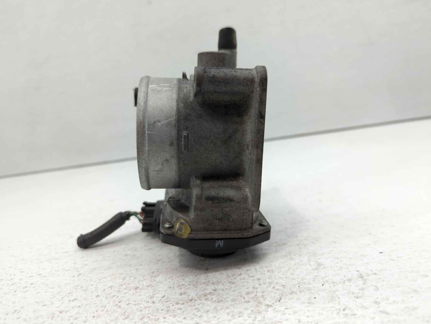 2013-2019 Nissan Sentra Throttle Body P/N:3RA60-01 B Fits Fits 2013 2014 2015 2016 2017 2018 2019 OEM Used Auto Parts - Oemu