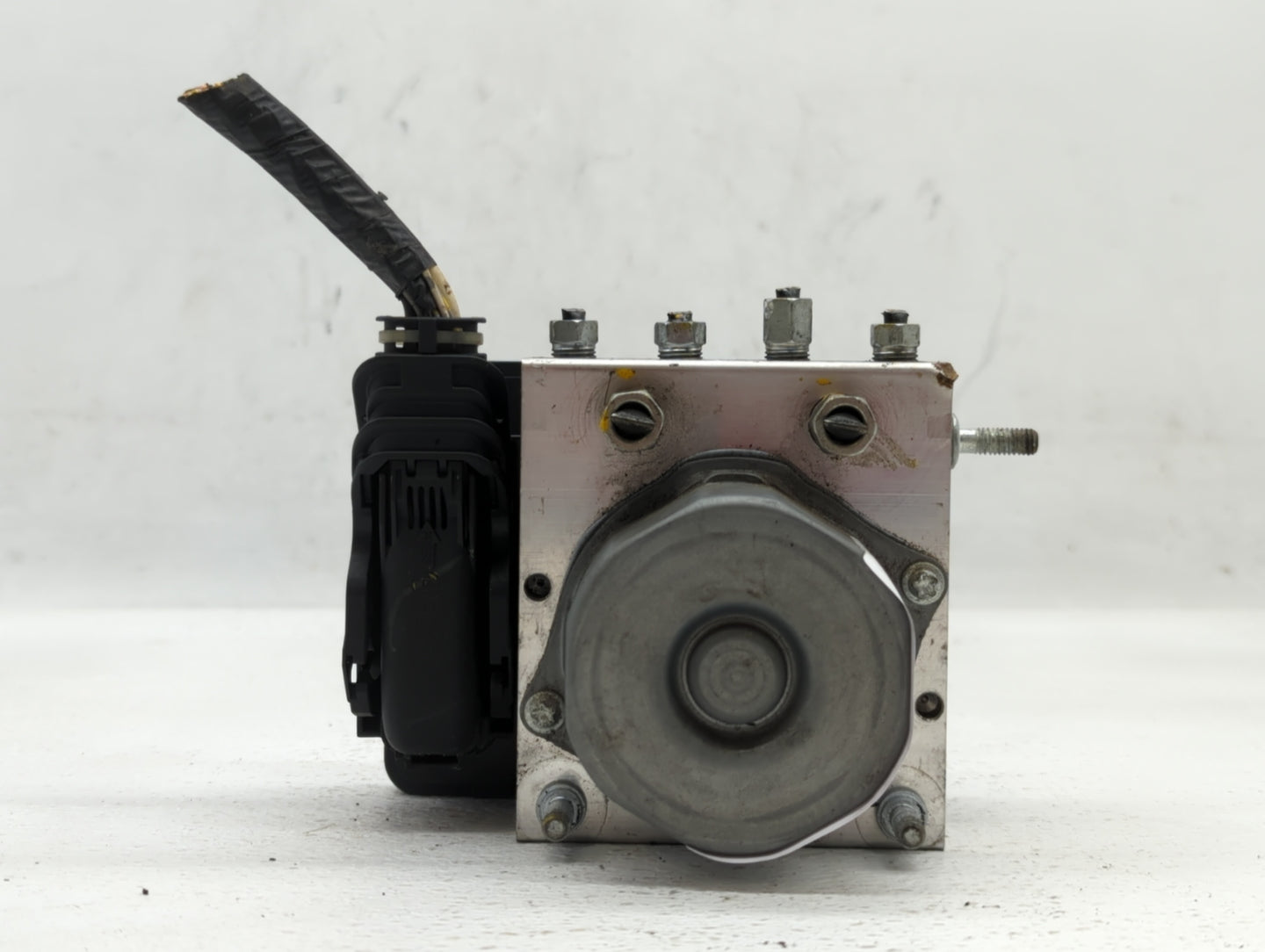 2016-2019 Nissan Sentra ABS Pump Control Module Replacement P/N:47660-4FU0C Fits Fits 2016 2017 2018 2019 OEM Used Auto Part