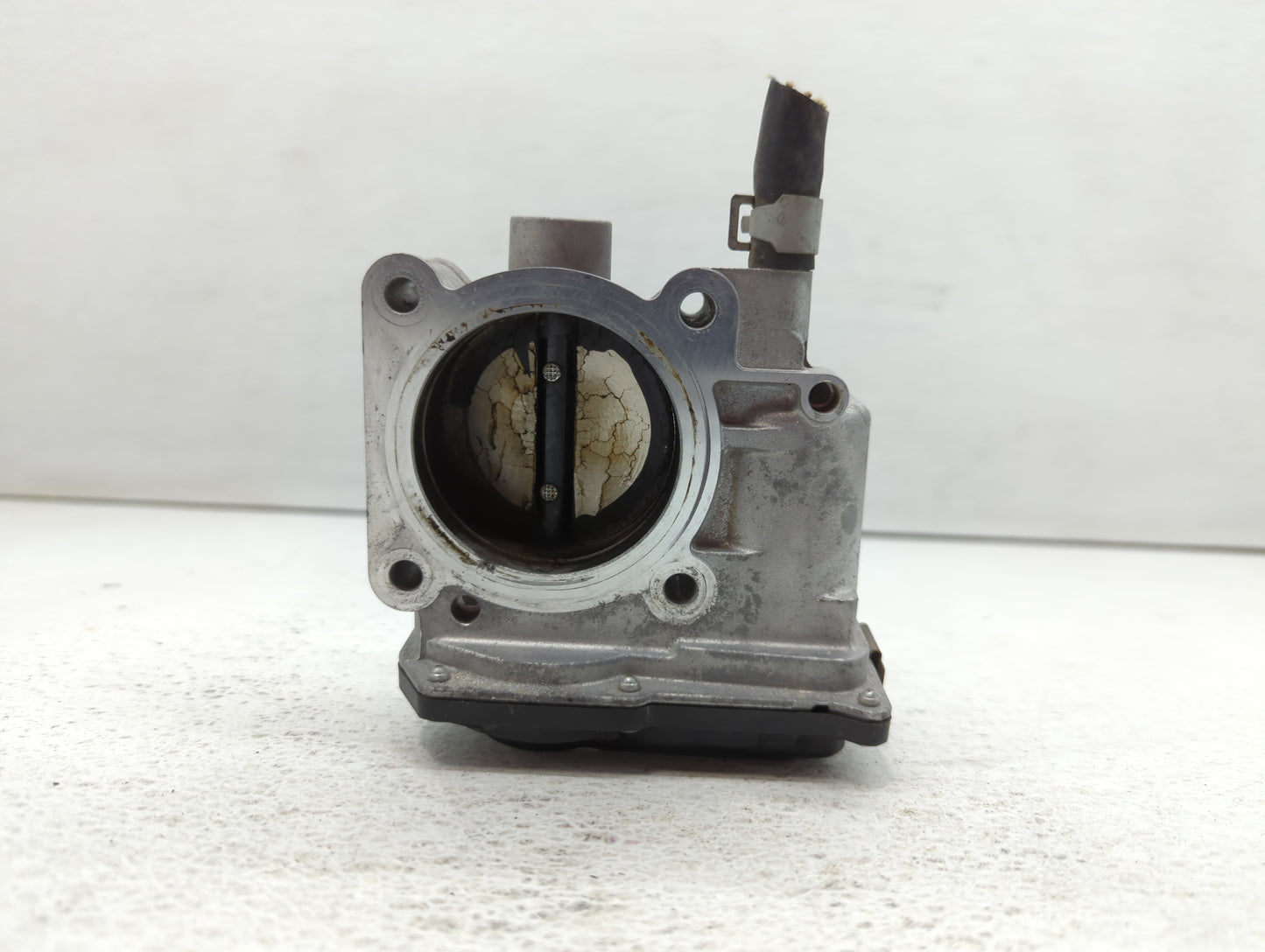 2013-2019 Nissan Sentra Throttle Body P/N:3RA60-01 B Fits Fits 2013 2014 2015 2016 2017 2018 2019 OEM Used Auto Parts - Oemu