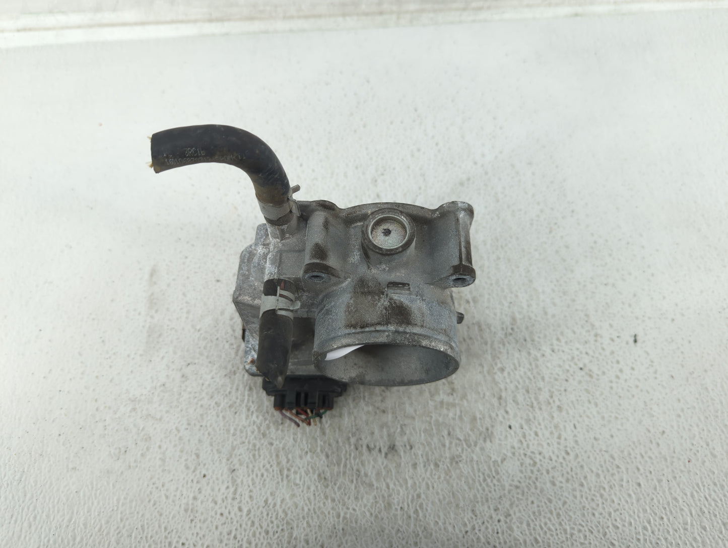 2013-2019 Nissan Sentra Throttle Body P/N:3RA60-01 B Fits Fits 2013 2014 2015 2016 2017 2018 2019 OEM Used Auto Parts - Oemu