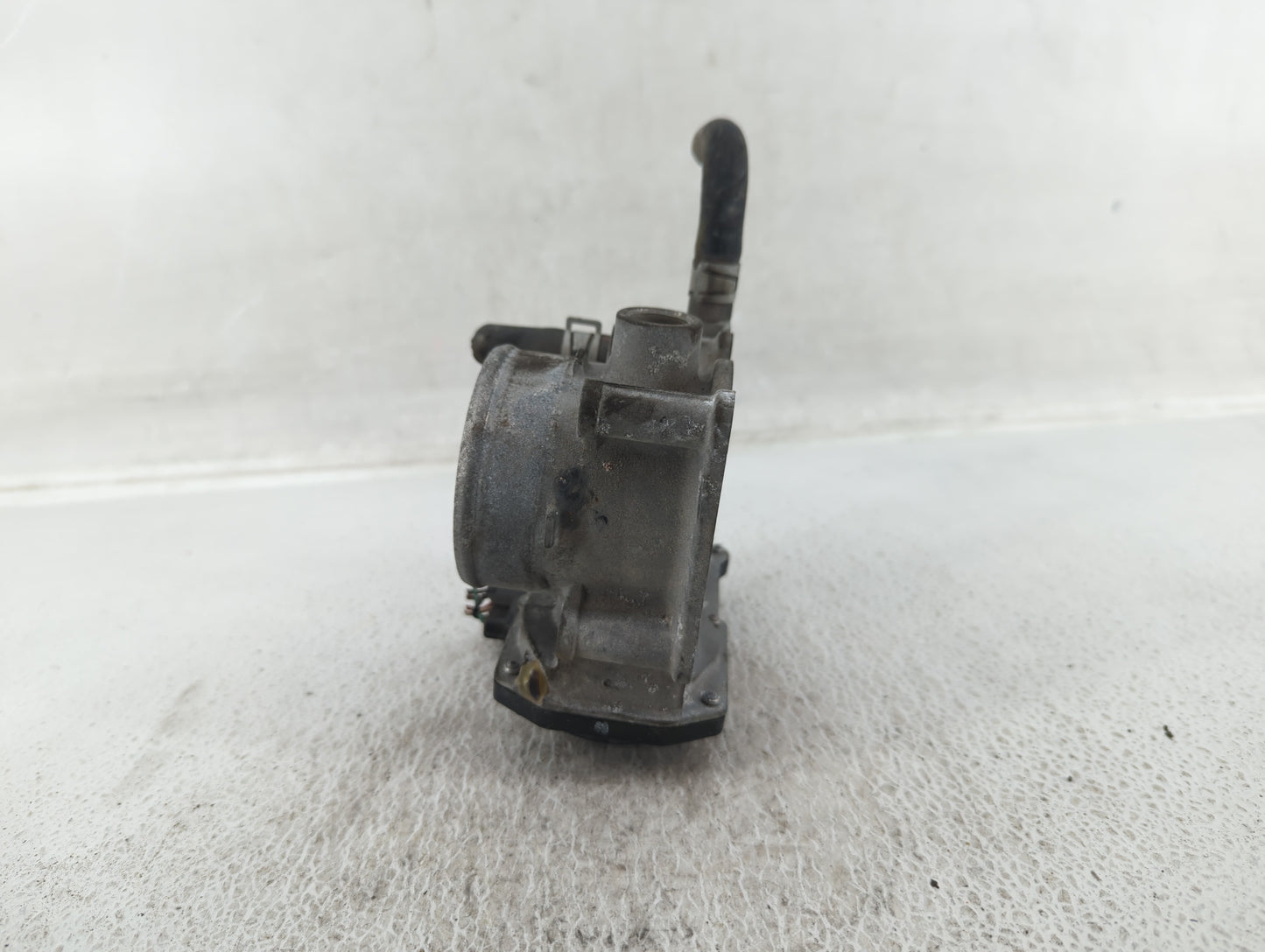 2013-2019 Nissan Sentra Throttle Body P/N:3RA60-01 B Fits Fits 2013 2014 2015 2016 2017 2018 2019 OEM Used Auto Parts - Oemu