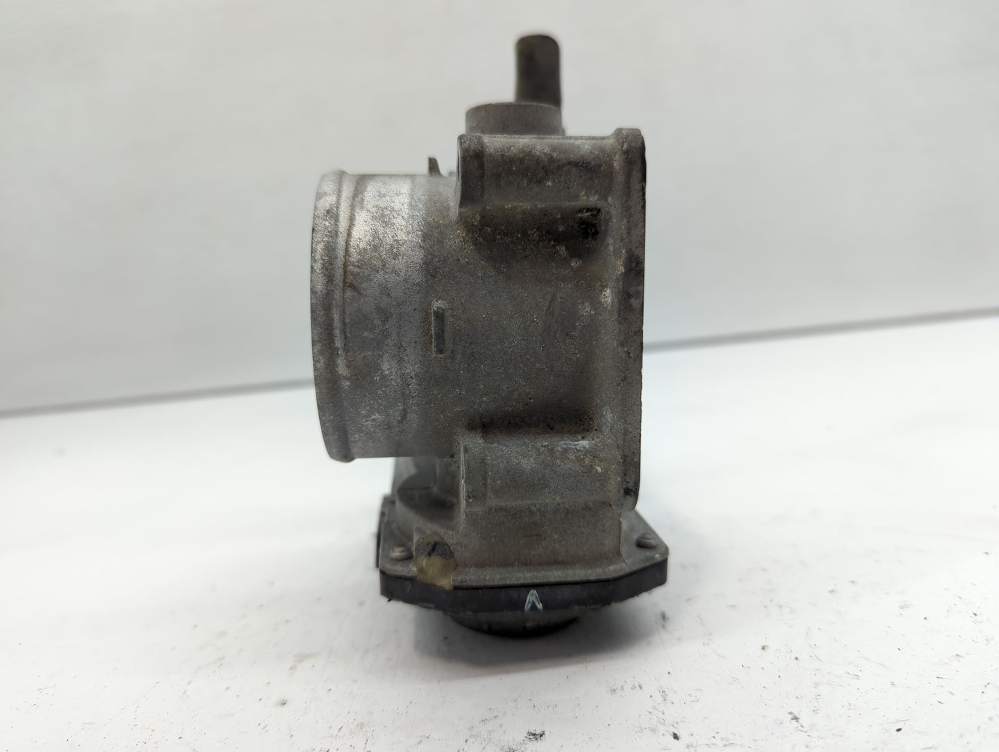 2013-2019 Nissan Sentra Throttle Body P/N:3RA60-01 B Fits Fits 2013 2014 2015 2016 2017 2018 2019 OEM Used Auto Parts - Oemu