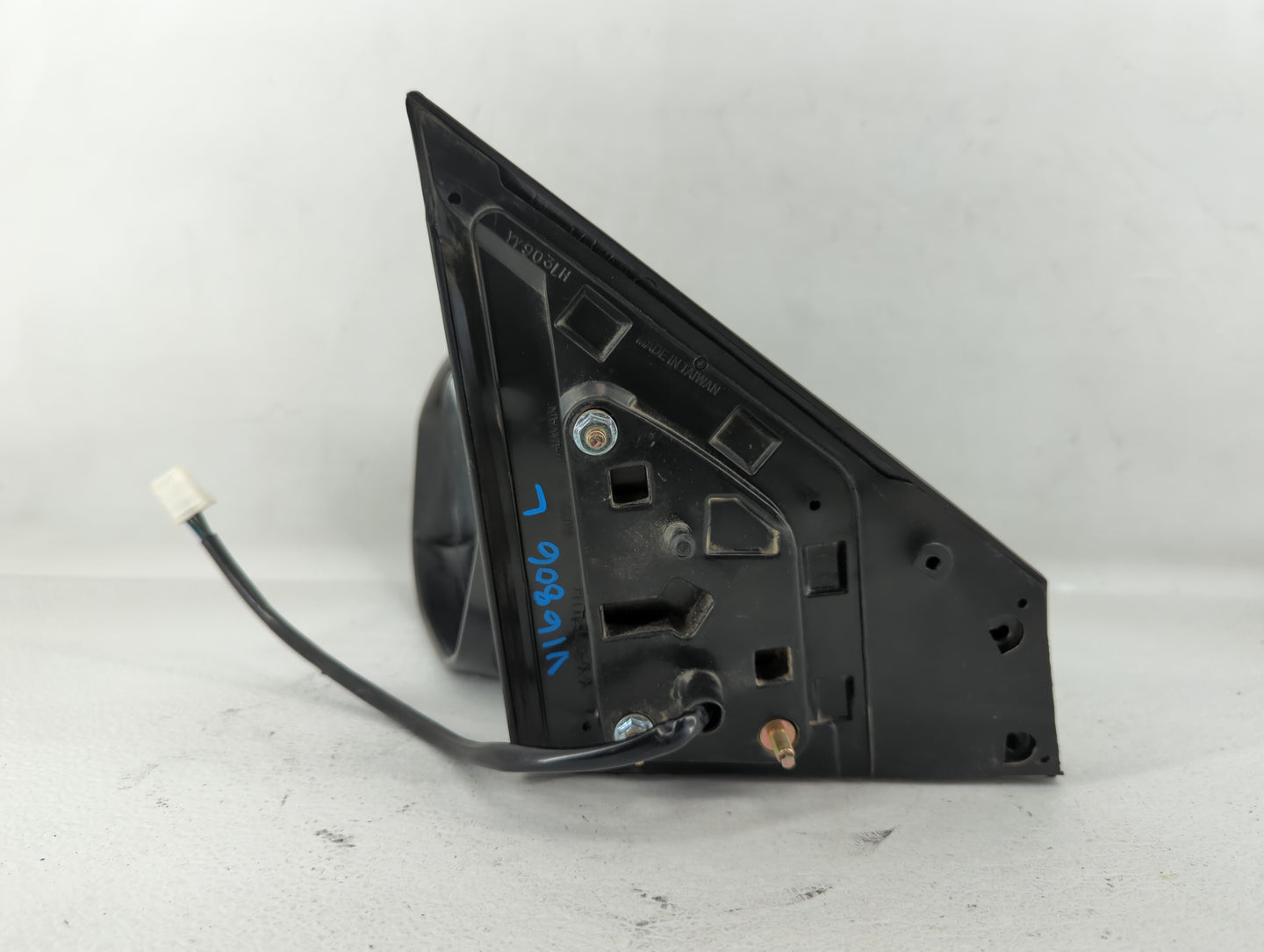 2016-2019 Nissan Sentra Driver Side View Mirror - Left Door Mirror OEM Used - Oemusedautoparts1.com