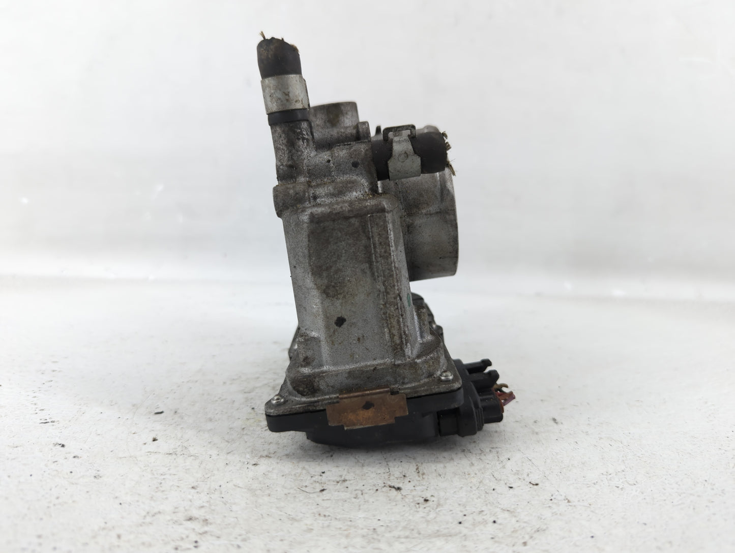 2013-2019 Nissan Sentra Throttle Body P/N:3RA60-01 Fits Fits 2013 2014 2015 2016 2017 2018 2019 OEM Used Auto Parts - Oemuse