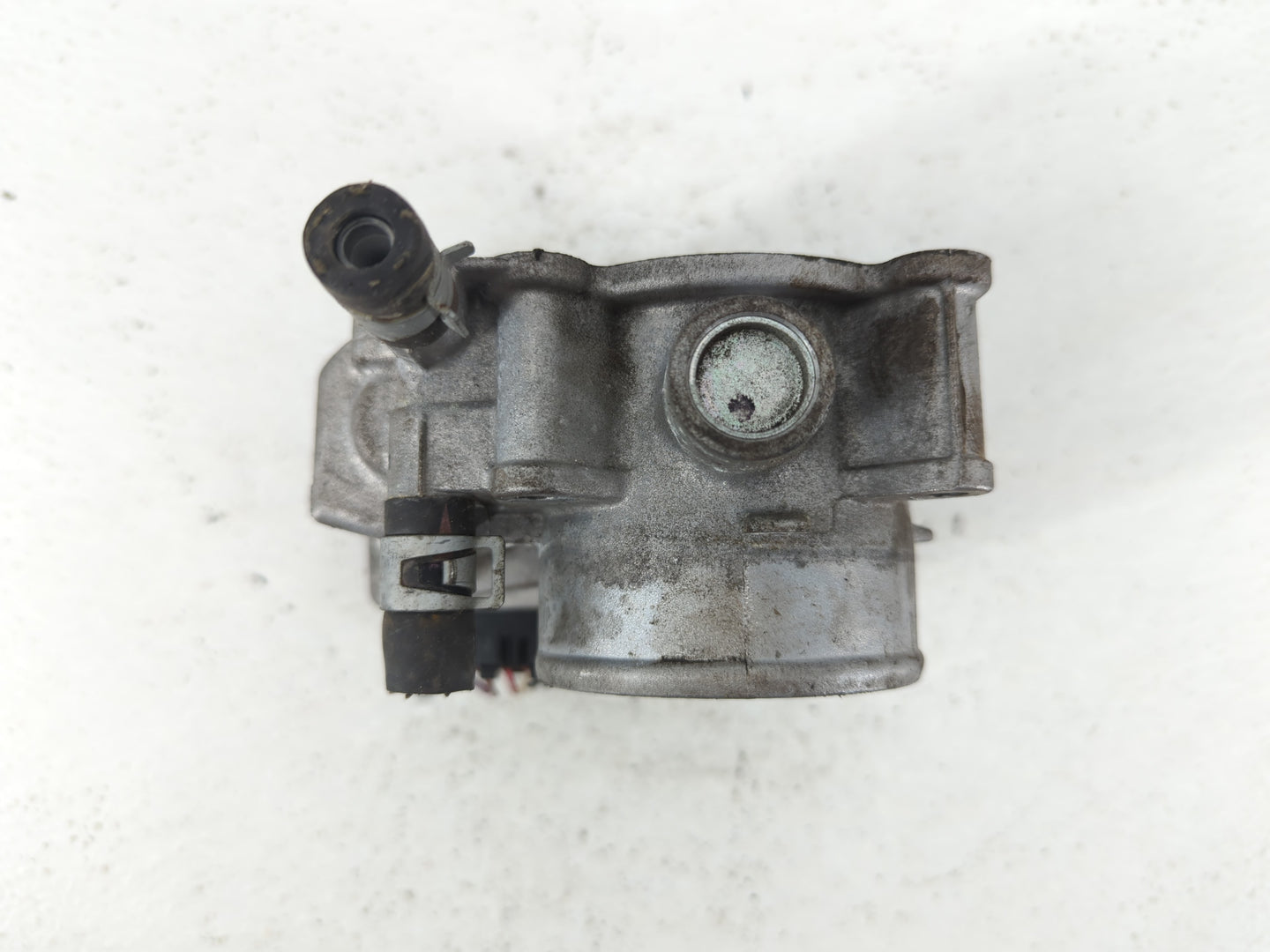 2013-2019 Nissan Sentra Throttle Body P/N:3RA60-01 B Fits Fits 2013 2014 2015 2016 2017 2018 2019 OEM Used Auto Parts - Oemu