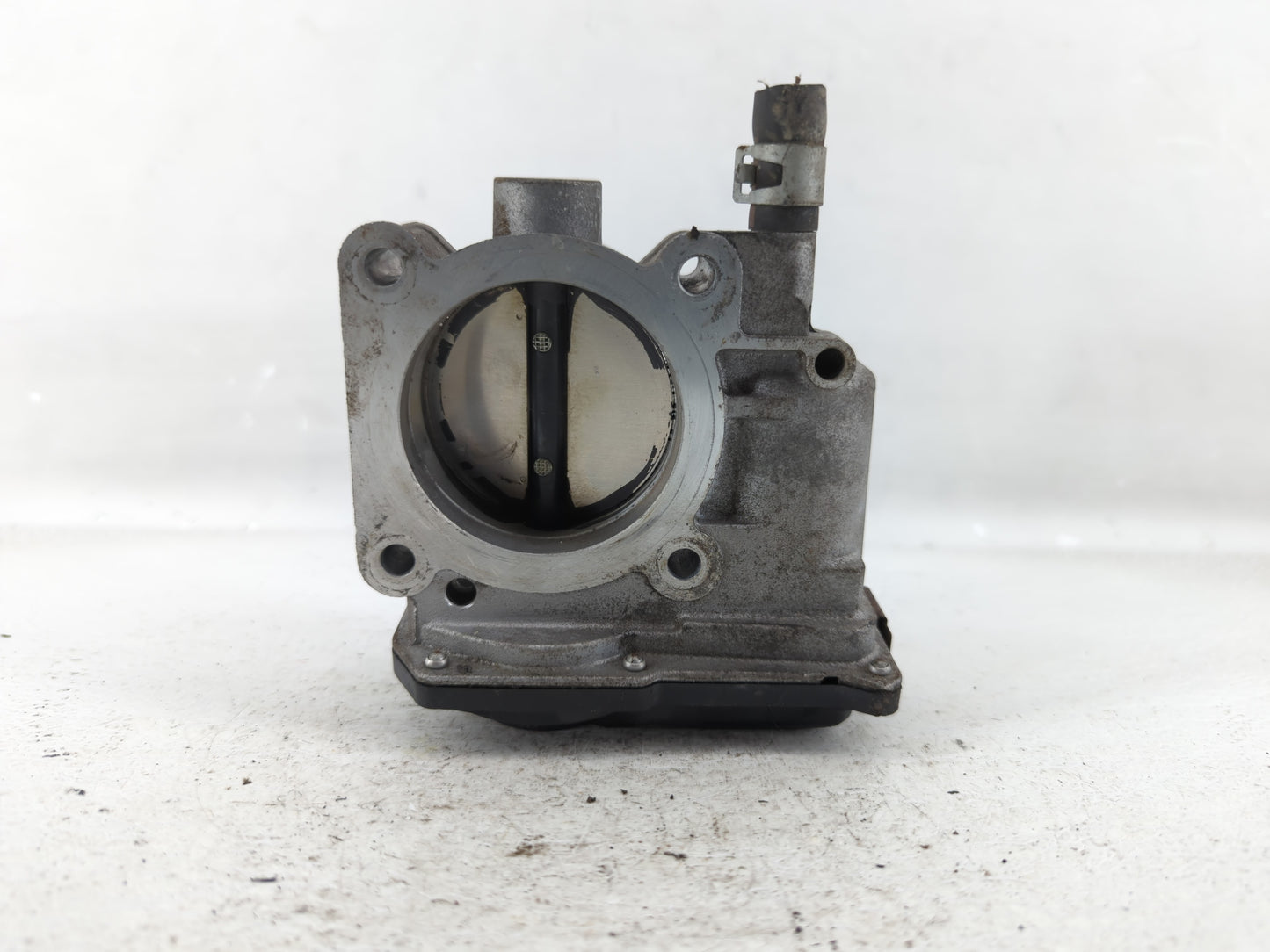 2013-2019 Nissan Sentra Throttle Body P/N:3RA60-01 B Fits Fits 2013 2014 2015 2016 2017 2018 2019 OEM Used Auto Parts - Oemu