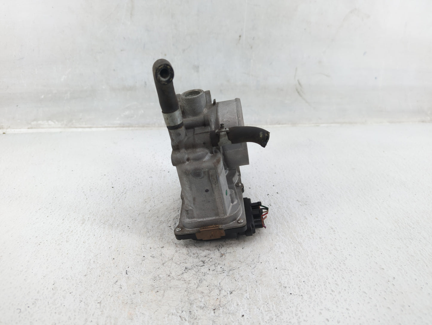 2013-2019 Nissan Sentra Throttle Body P/N:3RA60-01 B Fits Fits 2013 2014 2015 2016 2017 2018 2019 OEM Used Auto Parts - Oemu