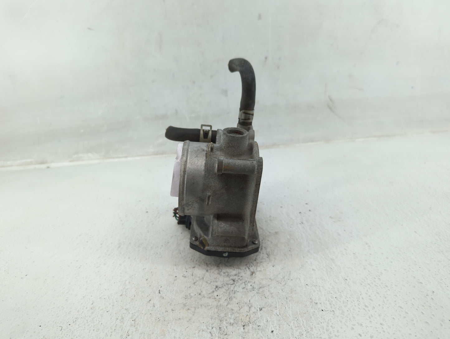 2013-2019 Nissan Sentra Throttle Body P/N:3RA60-01 B Fits Fits 2013 2014 2015 2016 2017 2018 2019 OEM Used Auto Parts - Oemu