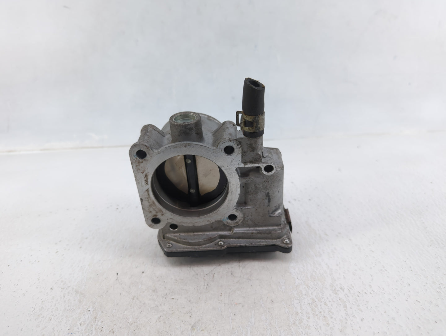 2013-2019 Nissan Sentra Throttle Body P/N:3RA60-01 Fits Fits 2013 2014 2015 2016 2017 2018 2019 OEM Used Auto Parts - Oemuse