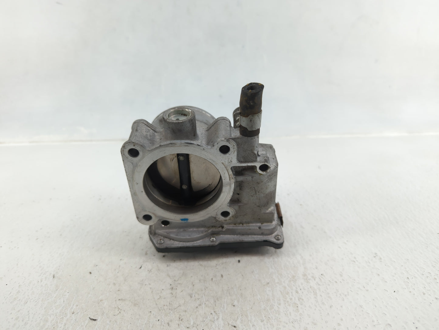 2013-2019 Nissan Sentra Throttle Body P/N:3RA60-01 Fits Fits 2013 2014 2015 2016 2017 2018 2019 OEM Used Auto Parts - Oemuse
