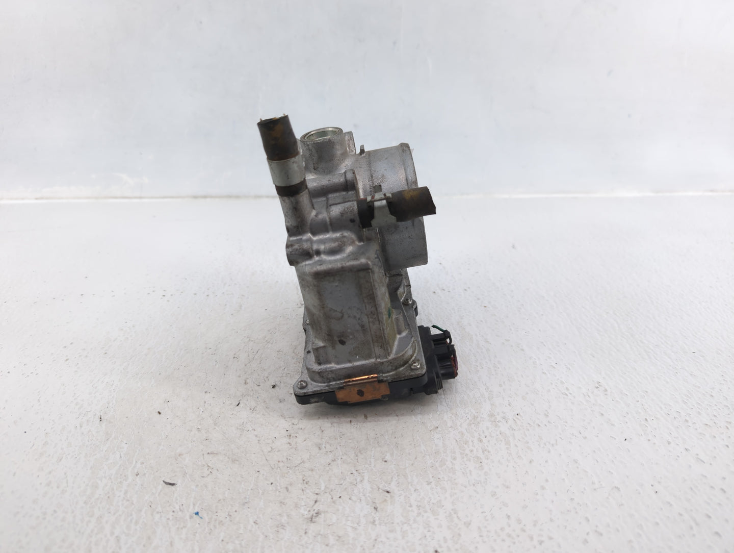 2013-2019 Nissan Sentra Throttle Body P/N:3RA60-01 Fits Fits 2013 2014 2015 2016 2017 2018 2019 OEM Used Auto Parts - Oemuse