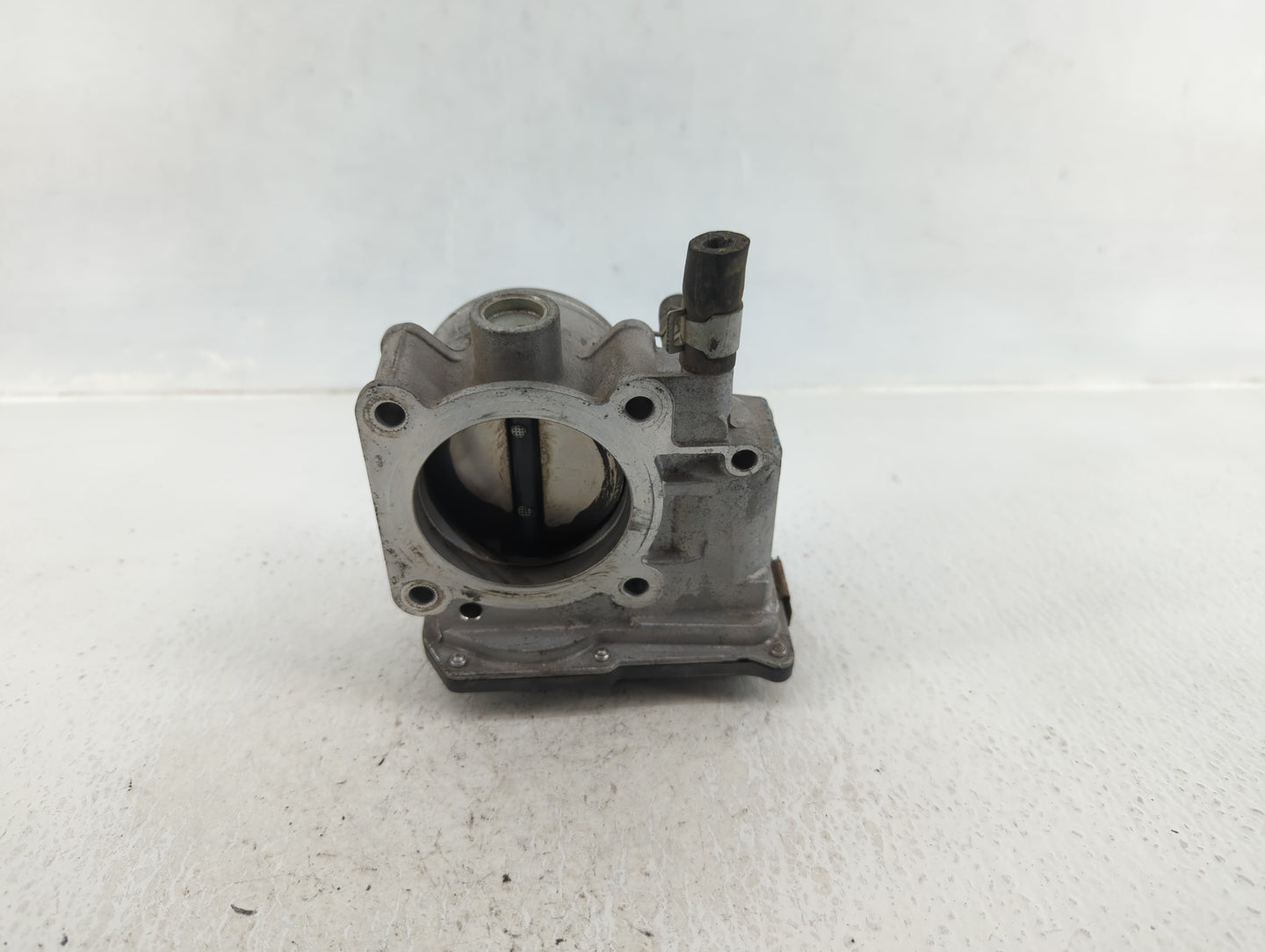 2013-2019 Nissan Sentra Throttle Body P/N:3RA60-01 Fits Fits 2013 2014 2015 2016 2017 2018 2019 OEM Used Auto Parts - Oemuse