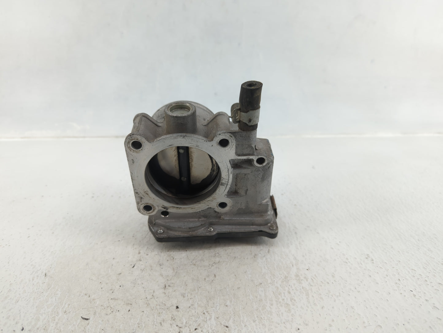 2013-2019 Nissan Sentra Throttle Body P/N:3RA60-01 Fits Fits 2013 2014 2015 2016 2017 2018 2019 OEM Used Auto Parts - Oemuse