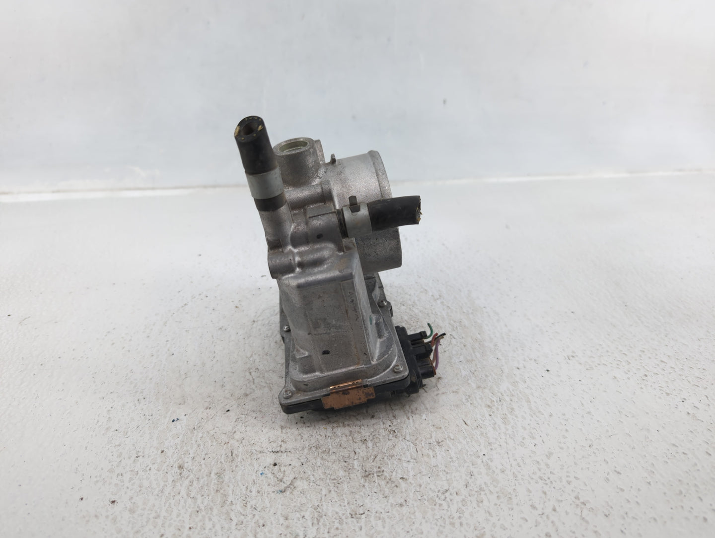 2013-2019 Nissan Sentra Throttle Body P/N:3RA60-01 B Fits Fits 2013 2014 2015 2016 2017 2018 2019 OEM Used Auto Parts - Oemu