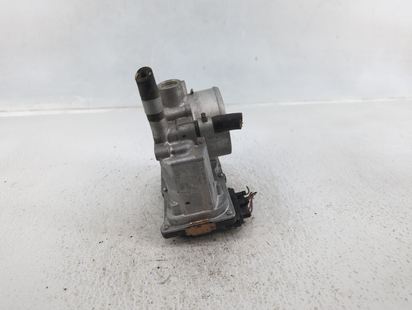 2013-2019 Nissan Sentra Throttle Body P/N:3RA60-01 B Fits Fits 2013 2014 2015 2016 2017 2018 2019 OEM Used Auto Parts - Oemu