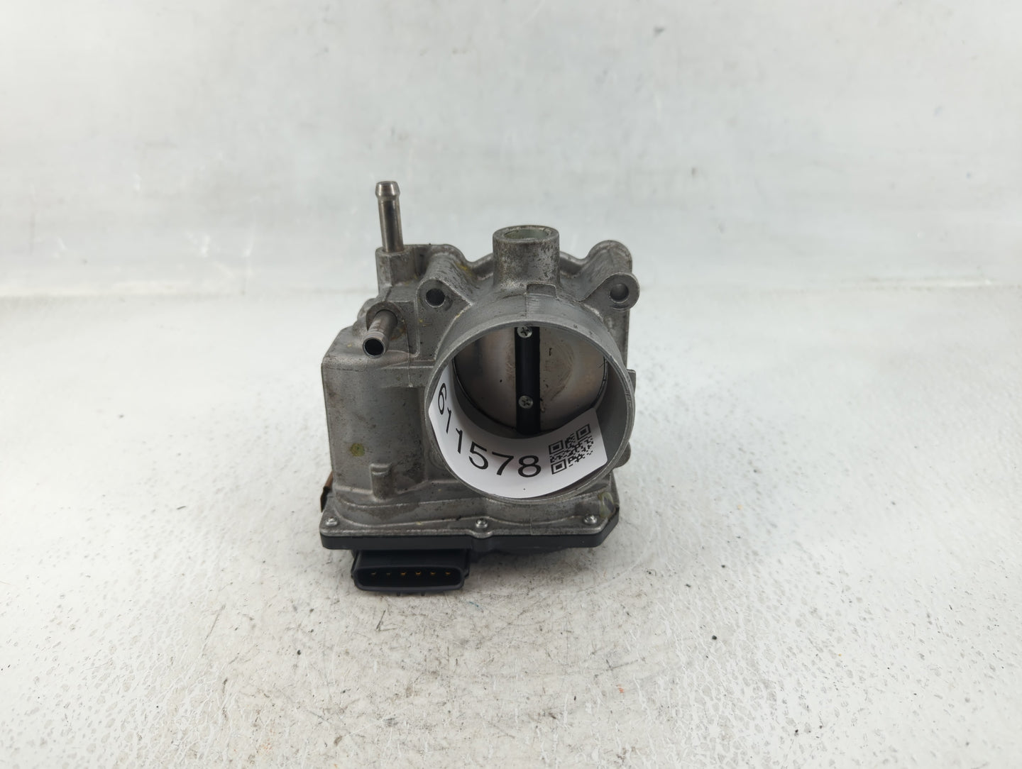 2013-2019 Nissan Sentra Throttle Body P/N:3RA60-01 B Fits Fits 2013 2014 2015 2016 2017 2018 2019 OEM Used Auto Parts - Oemu