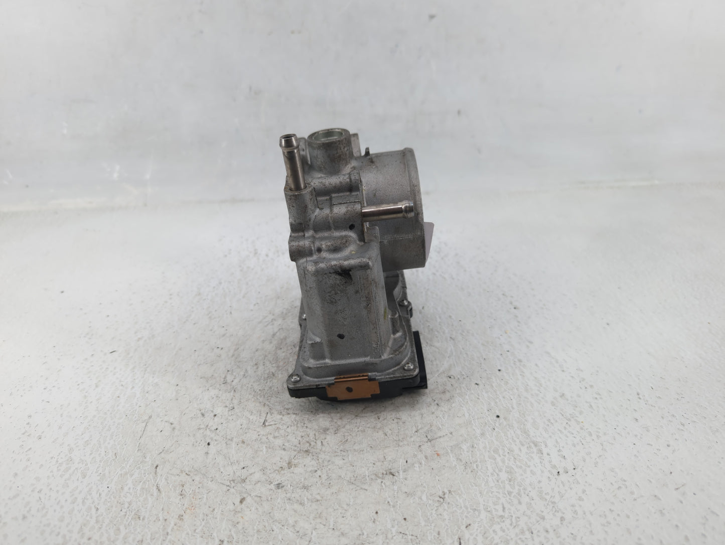 2013-2019 Nissan Sentra Throttle Body P/N:3RA60-01 B Fits Fits 2013 2014 2015 2016 2017 2018 2019 OEM Used Auto Parts - Oemu