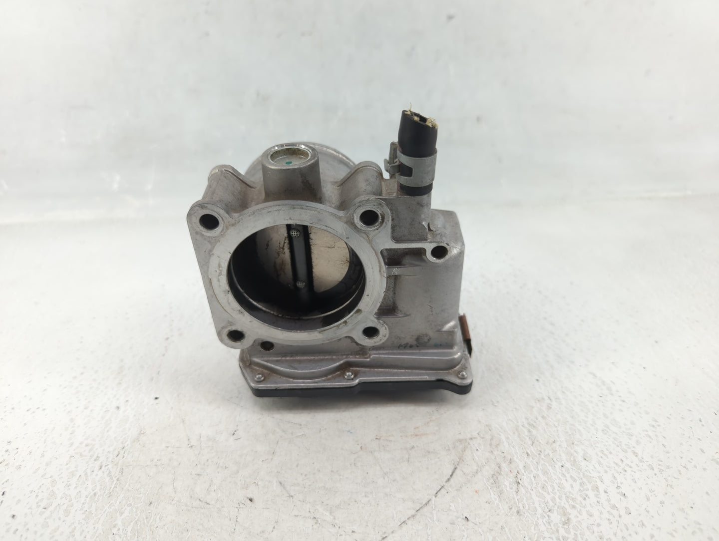 2013-2019 Nissan Sentra Throttle Body P/N:3RA60-01 A 3RA60-01 B Fits Fits 2013 2014 2015 2016 2017 2018 2019 OEM Used Auto P