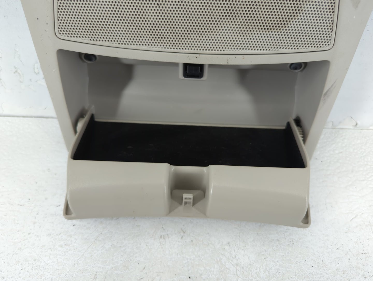 2016 Nissan Sentra Overhead Roof Console - Oemusedautoparts1.com