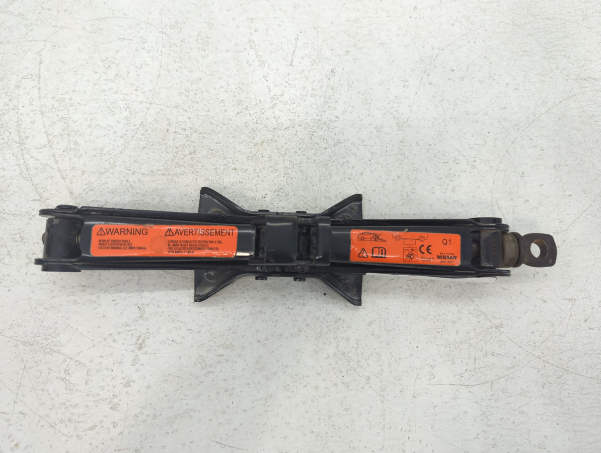 2016 Nissan Sentra Spare Scissor Car Jack 626372 - Oemusedautoparts1.com