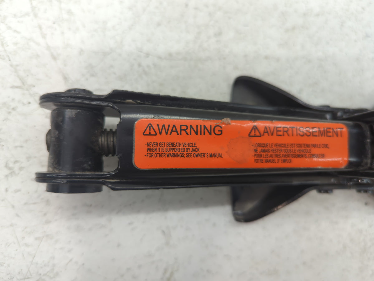 2016 Nissan Sentra Spare Scissor Car Jack 626372 - Oemusedautoparts1.com