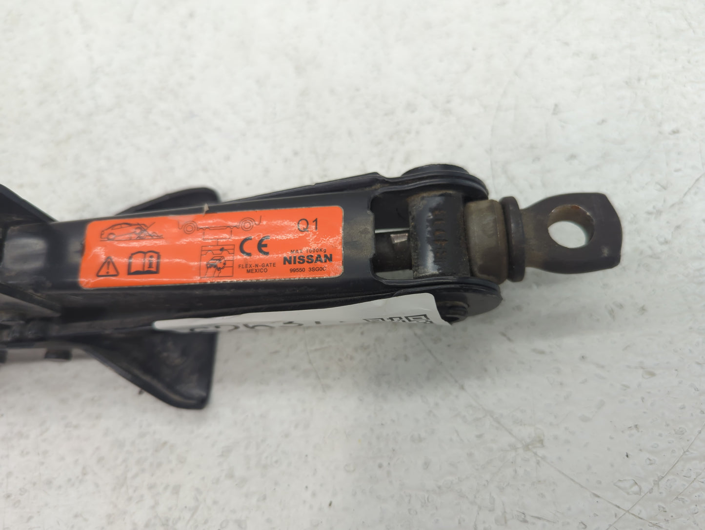 2016 Nissan Sentra Spare Scissor Car Jack - Oemusedautoparts1.com