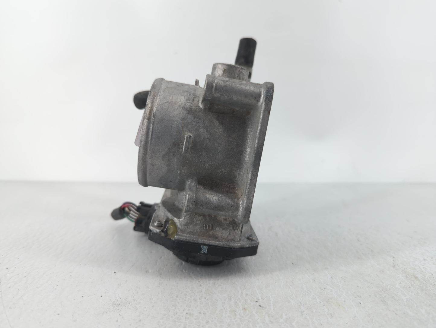 2013-2019 Nissan Sentra Throttle Body P/N:3RA60-01 B Fits Fits 2013 2014 2015 2016 2017 2018 2019 OEM Used Auto Parts - Oemu