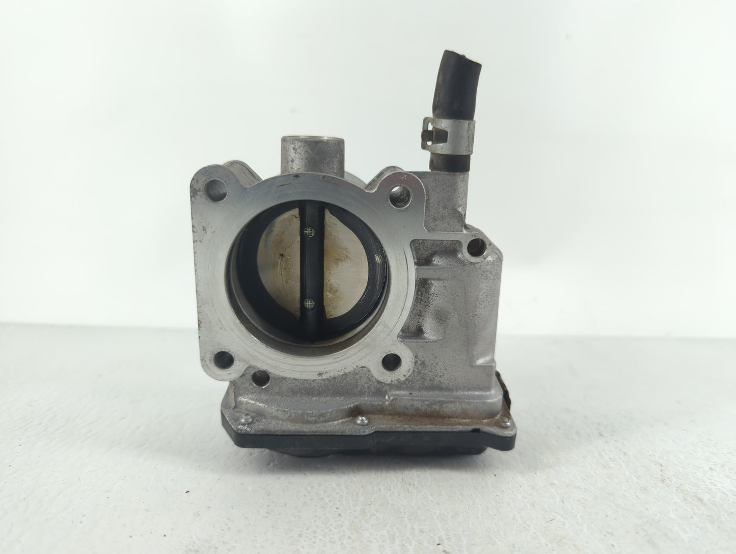 2013-2019 Nissan Sentra Throttle Body P/N:3RA60-01 B Fits Fits 2013 2014 2015 2016 2017 2018 2019 OEM Used Auto Parts - Oemu