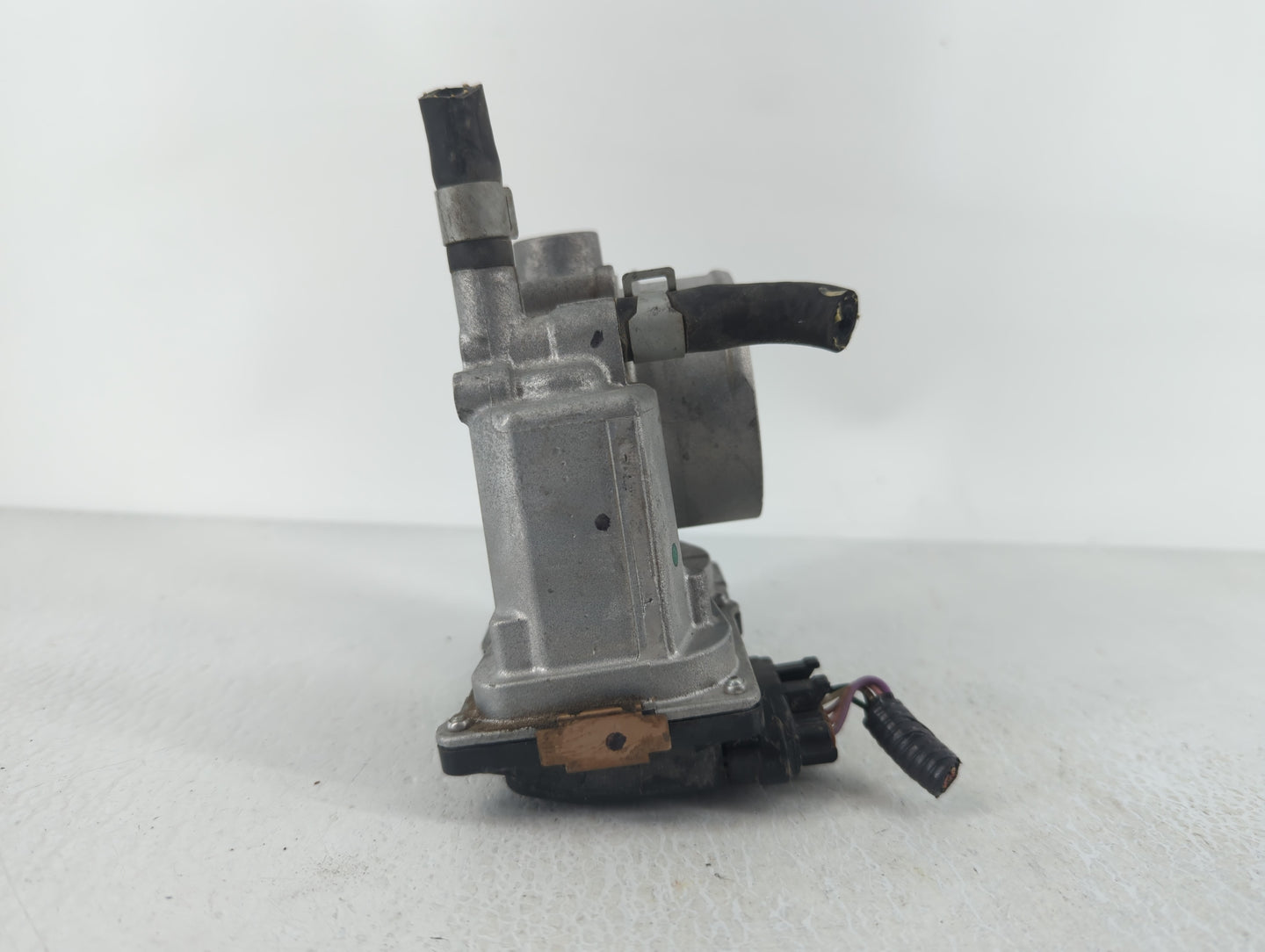2013-2019 Nissan Sentra Throttle Body P/N:3RA60-01 B Fits Fits 2013 2014 2015 2016 2017 2018 2019 OEM Used Auto Parts - Oemu
