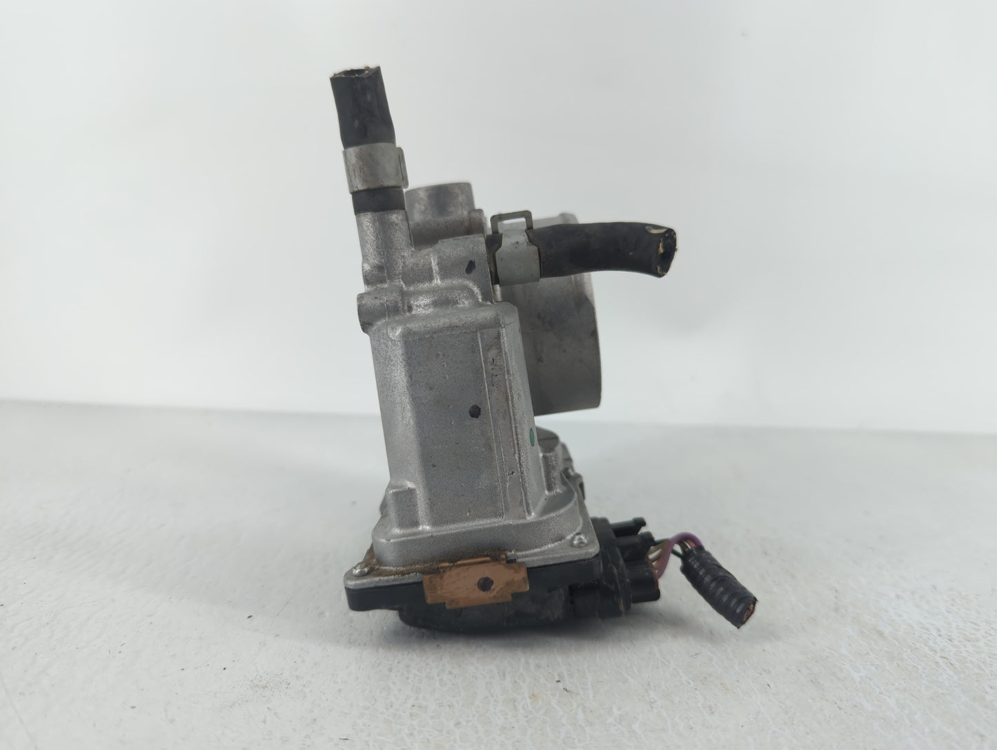 2013-2019 Nissan Sentra Throttle Body P/N:3RA60-01 B Fits Fits 2013 2014 2015 2016 2017 2018 2019 OEM Used Auto Parts - Oemu