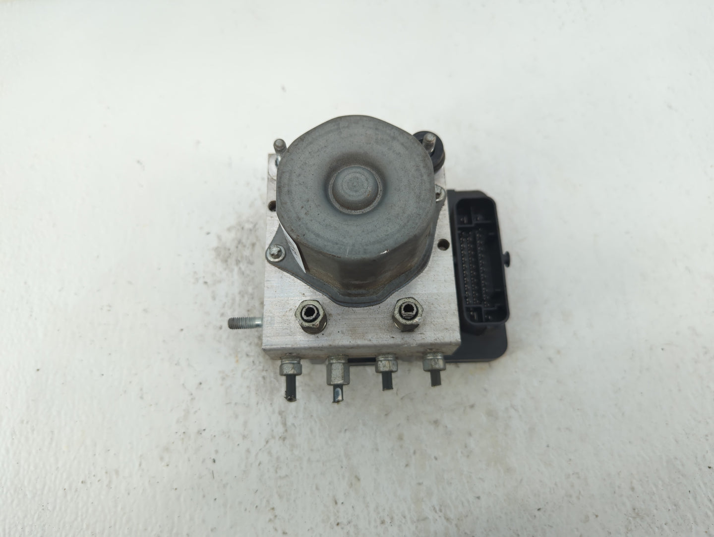 2016-2018 Nissan Sentra ABS Pump Control Module Replacement P/N:47660 4FUOC Fits Fits 2016 2017 2018 OEM Used Auto Parts - O