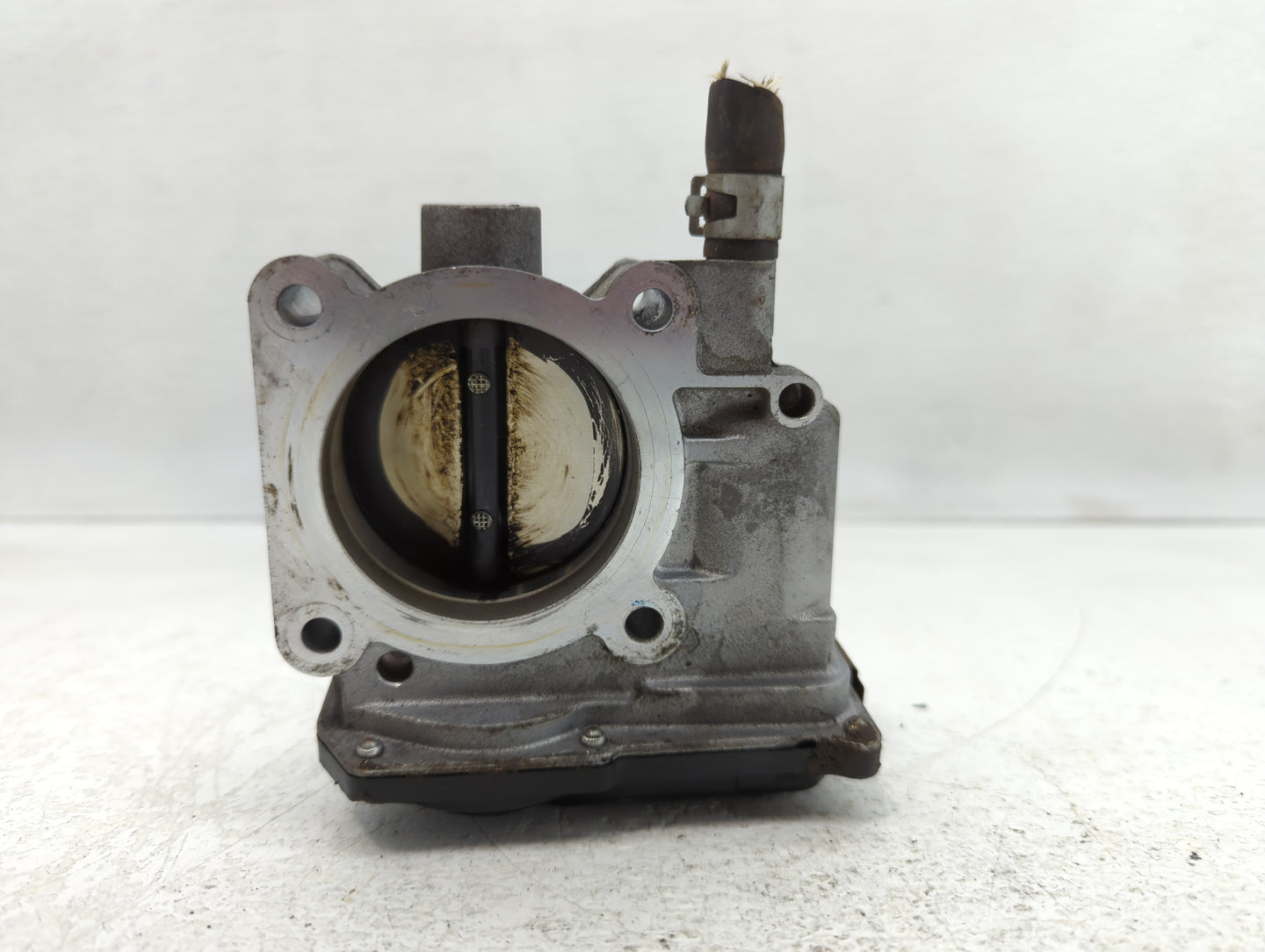 2013-2019 Nissan Sentra Throttle Body P/N:3RA60-01 B Fits Fits 2013 2014 2015 2016 2017 2018 2019 OEM Used Auto Parts - Oemu