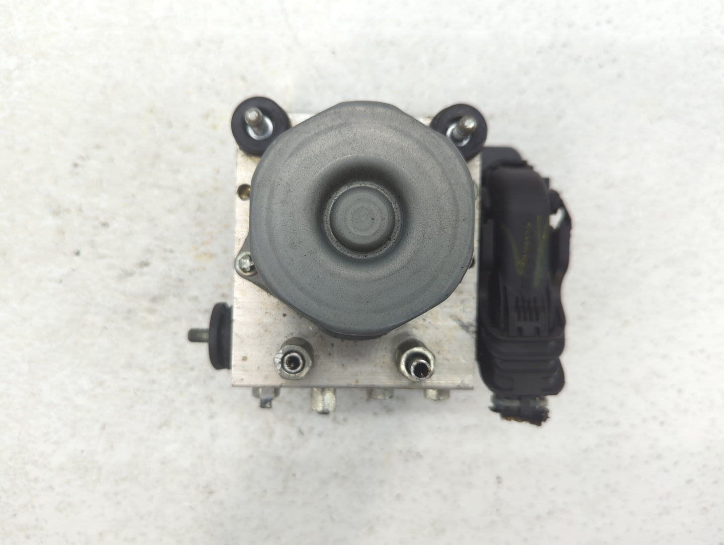 2016-2018 Nissan Sentra ABS Pump Control Module Replacement P/N:269 644 47660 4FU0C Fits Fits 2016 2017 2018 OEM Used Auto P