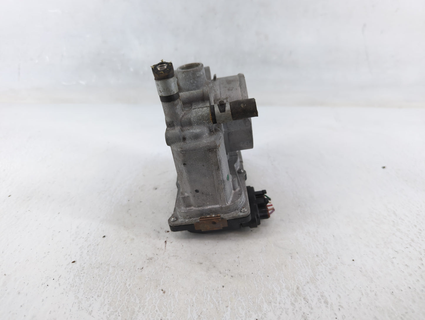 2013-2019 Nissan Sentra Throttle Body P/N:3RA60-01 B Fits Fits 2013 2014 2015 2016 2017 2018 2019 OEM Used Auto Parts - Oemu