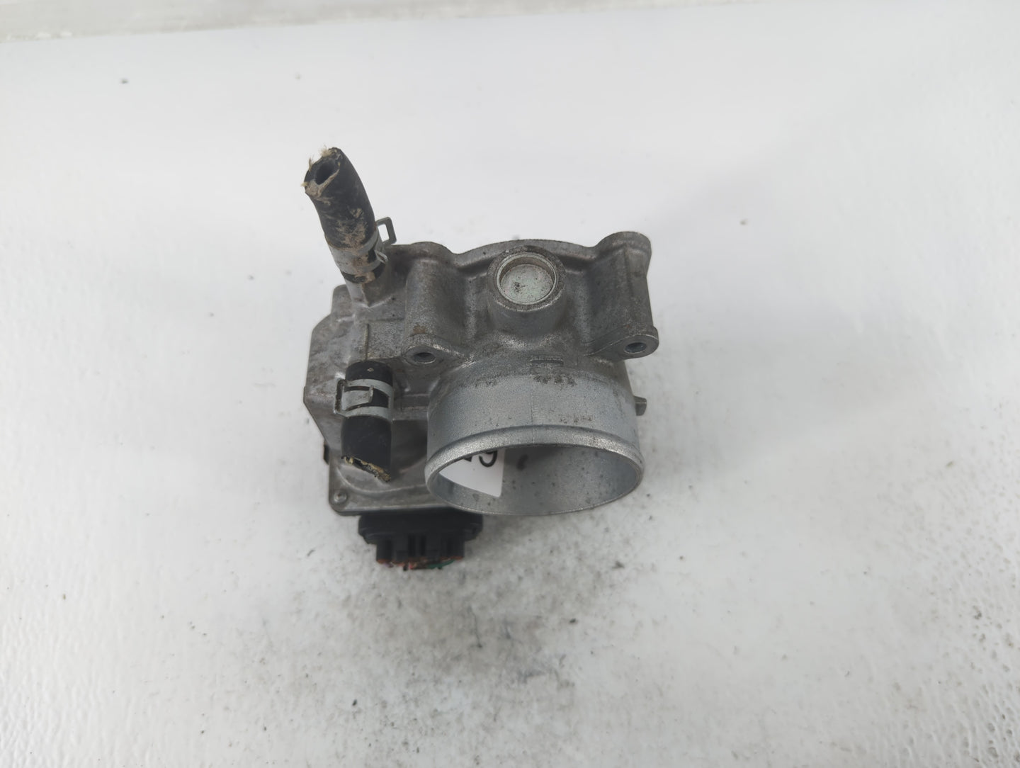 2013-2019 Nissan Sentra Throttle Body P/N:3RA60-01 B Fits Fits 2013 2014 2015 2016 2017 2018 2019 OEM Used Auto Parts - Oemu