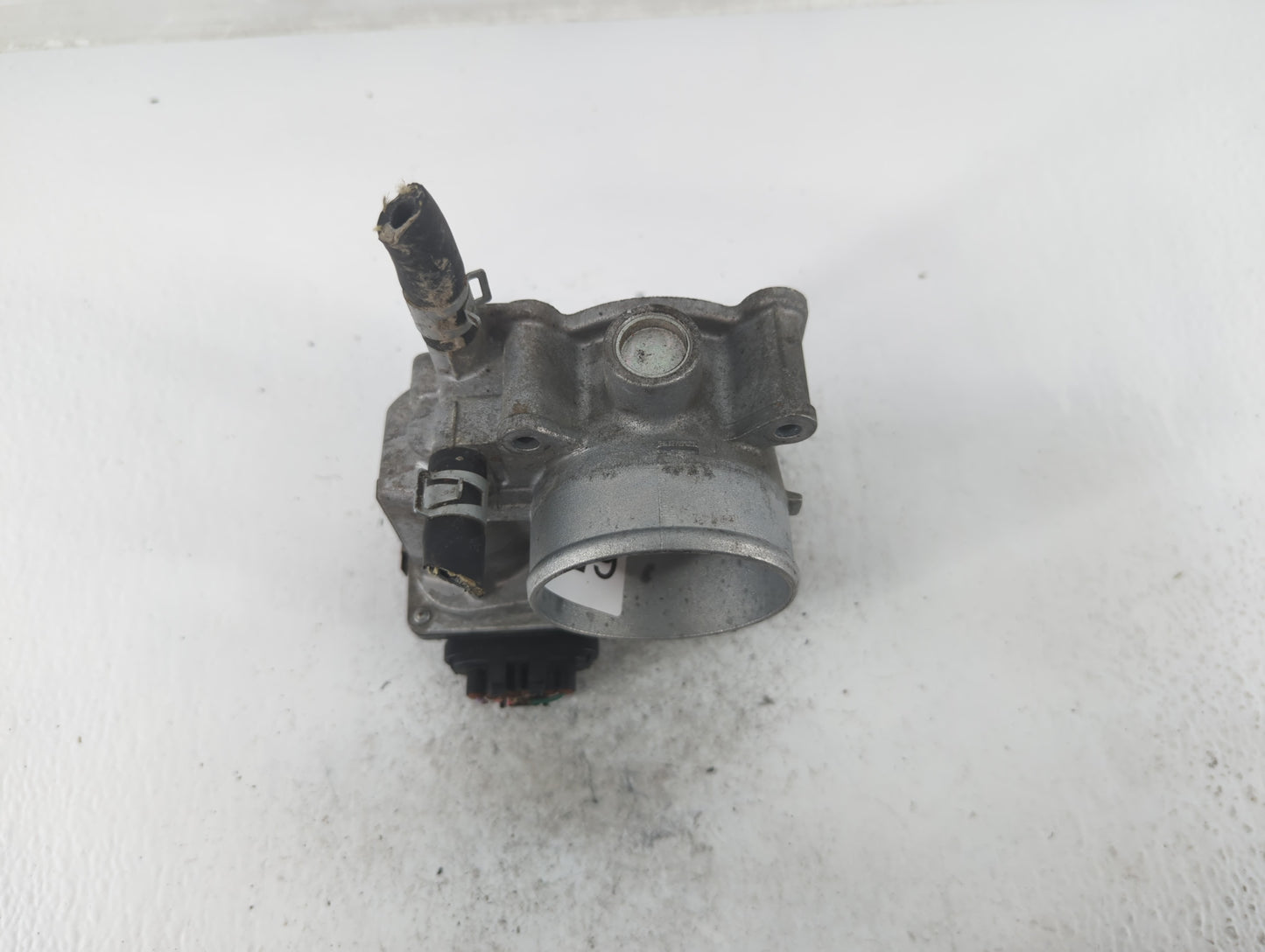 2013-2019 Nissan Sentra Throttle Body P/N:3RA60-01 B Fits Fits 2013 2014 2015 2016 2017 2018 2019 OEM Used Auto Parts - Oemu