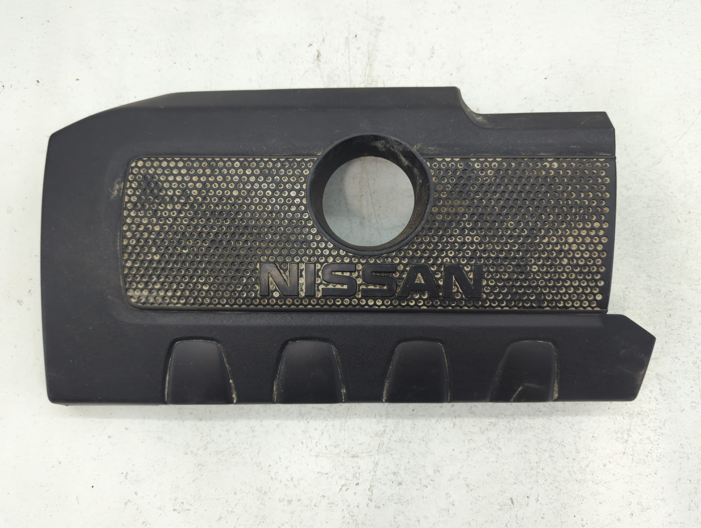 2016 Nissan Sentra Engine Cover - Oemusedautoparts1.com