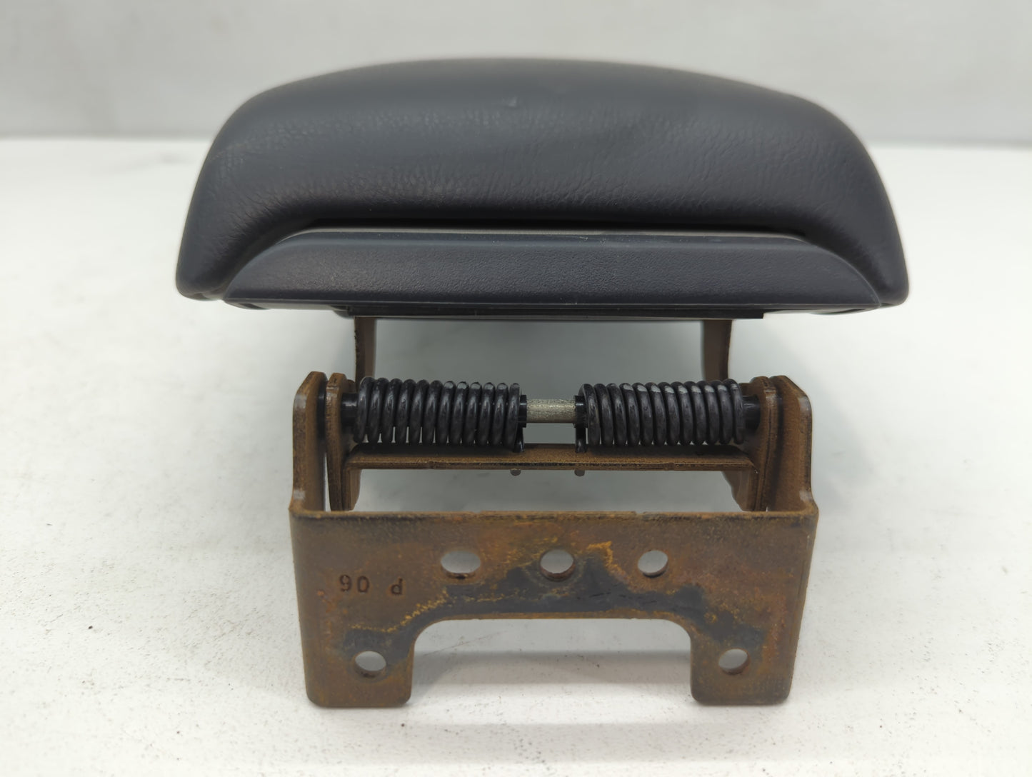 2013-2016 Nissan Sentra Center Console Armrest Cover Lid - Oemusedautoparts1.com