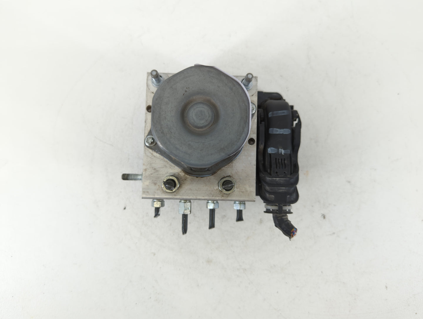 2016-2018 Nissan Sentra ABS Pump Control Module Replacement P/N:47660 4FU0C Fits Fits 2016 2017 2018 OEM Used Auto Parts - O