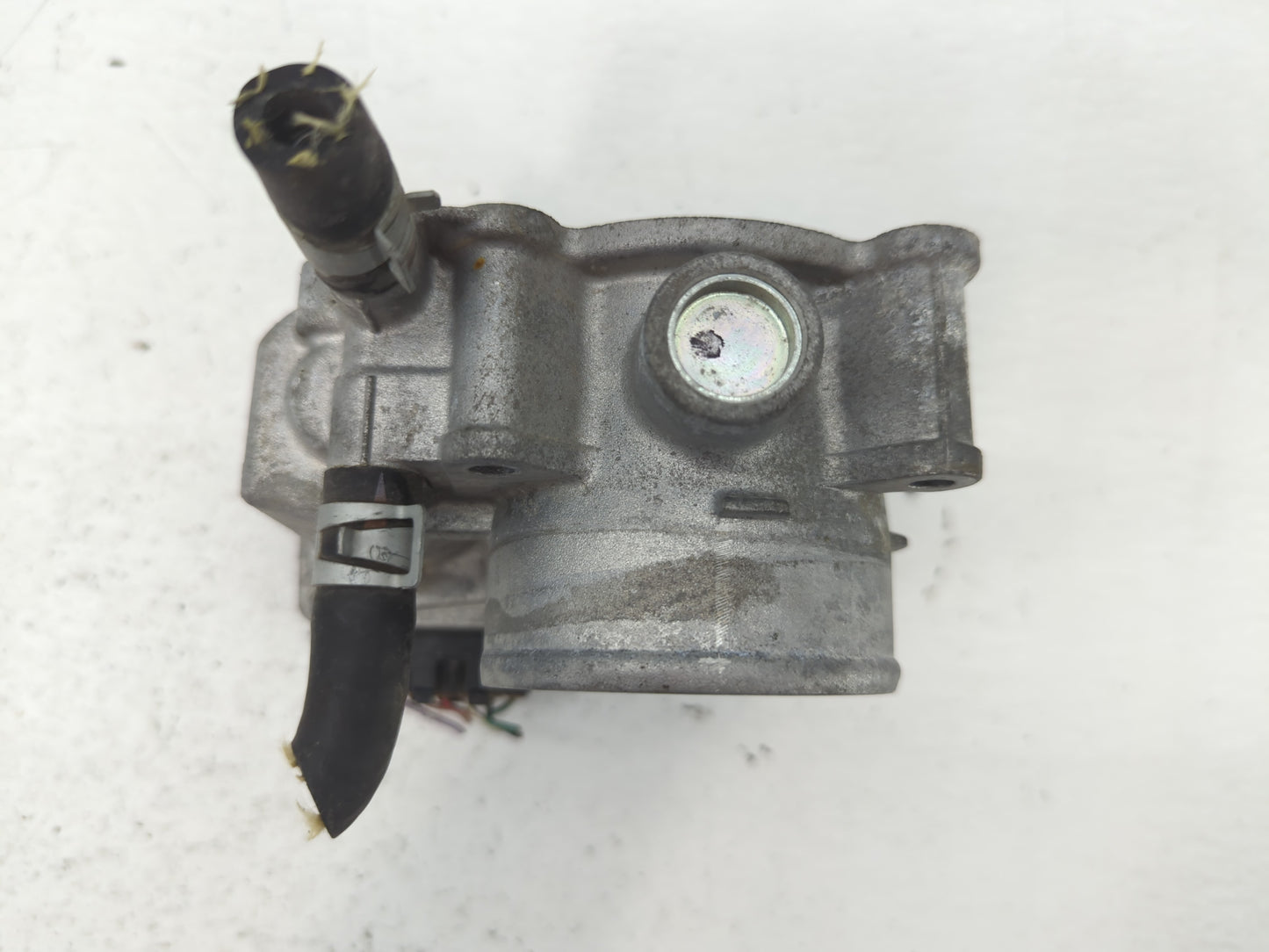 2013-2019 Nissan Sentra Throttle Body P/N:3RA60-01 B Fits Fits 2013 2014 2015 2016 2017 2018 2019 OEM Used Auto Parts - Oemu