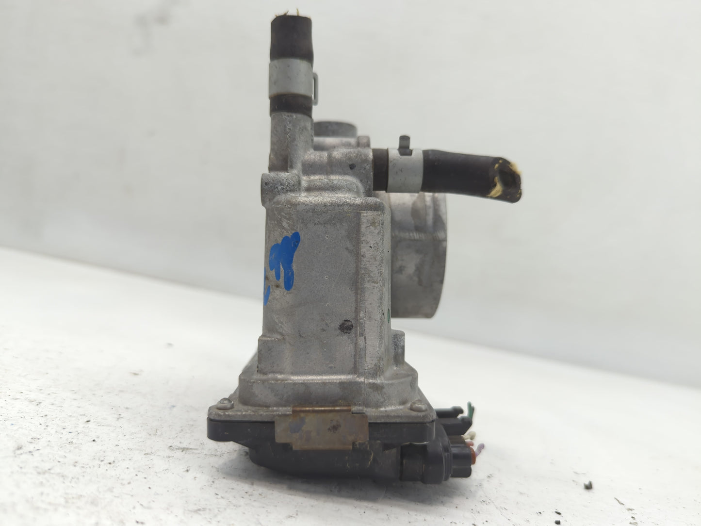 2013-2019 Nissan Sentra Throttle Body P/N:3RA60-01 B Fits Fits 2013 2014 2015 2016 2017 2018 2019 OEM Used Auto Parts - Oemu