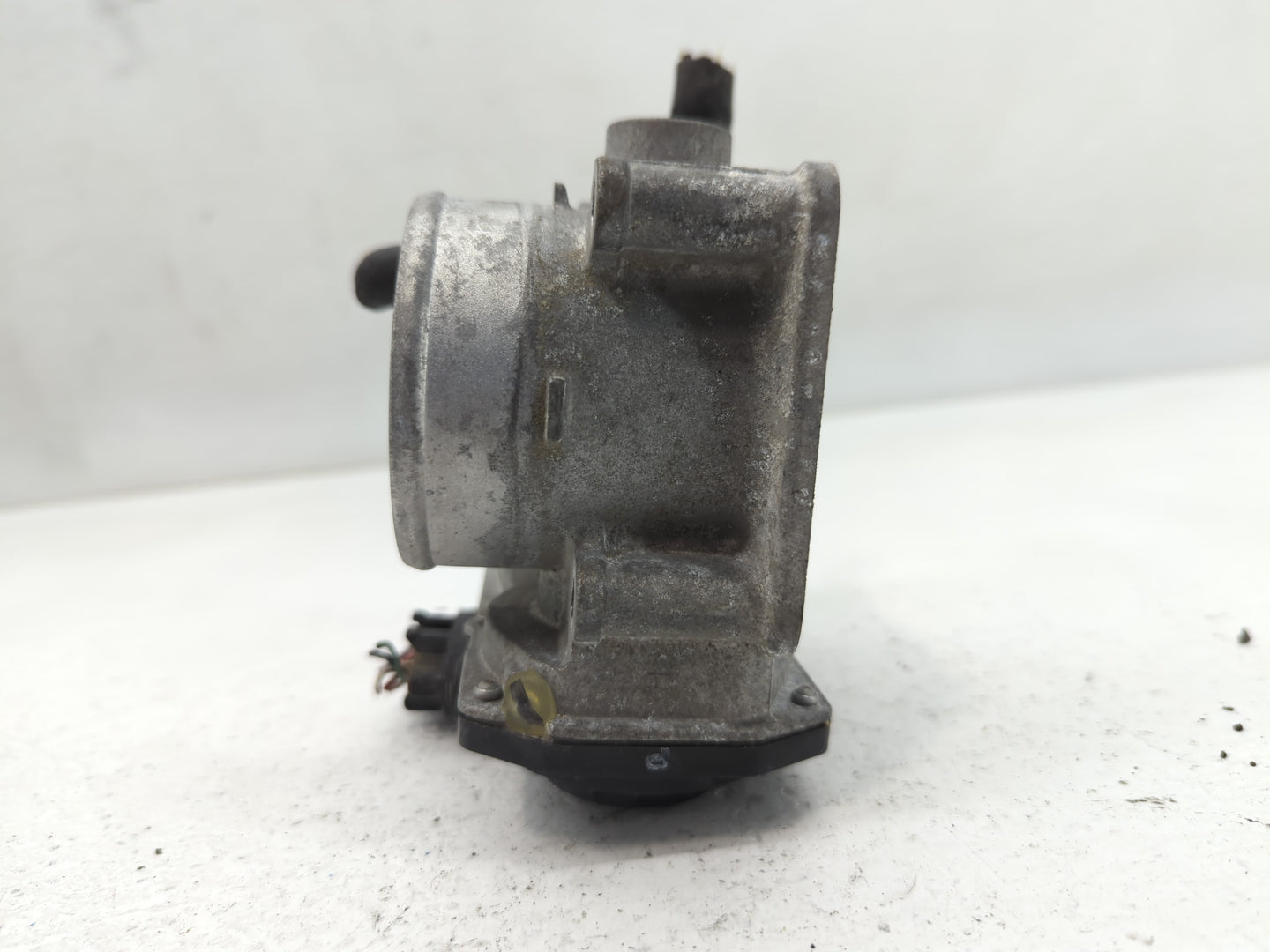 2013-2019 Nissan Sentra Throttle Body P/N:3RA60-01 B Fits Fits 2013 2014 2015 2016 2017 2018 2019 OEM Used Auto Parts - Oemu