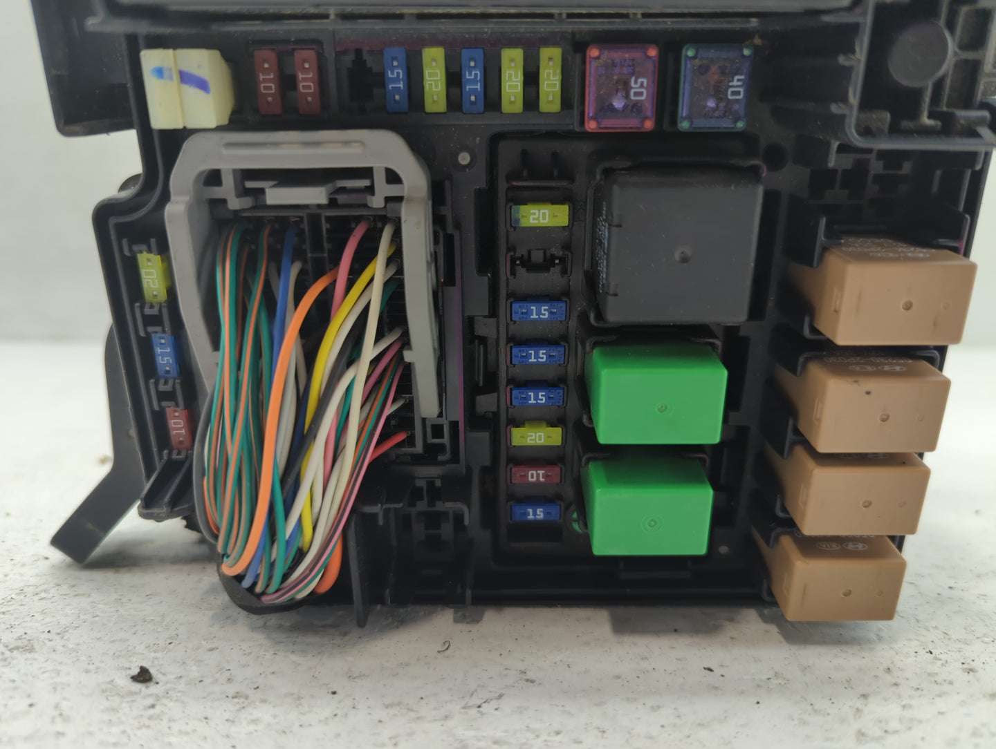 2016 Nissan Sentra Fusebox Fuse Box Panel Relay Module Fits OEM Used Auto Parts - Oemusedautoparts1.com