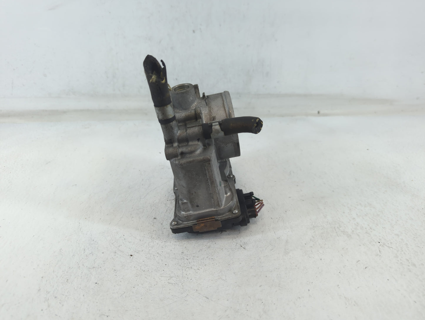 2013-2019 Nissan Sentra Throttle Body P/N:3RA60-01 B Fits Fits 2013 2014 2015 2016 2017 2018 2019 OEM Used Auto Parts - Oemu