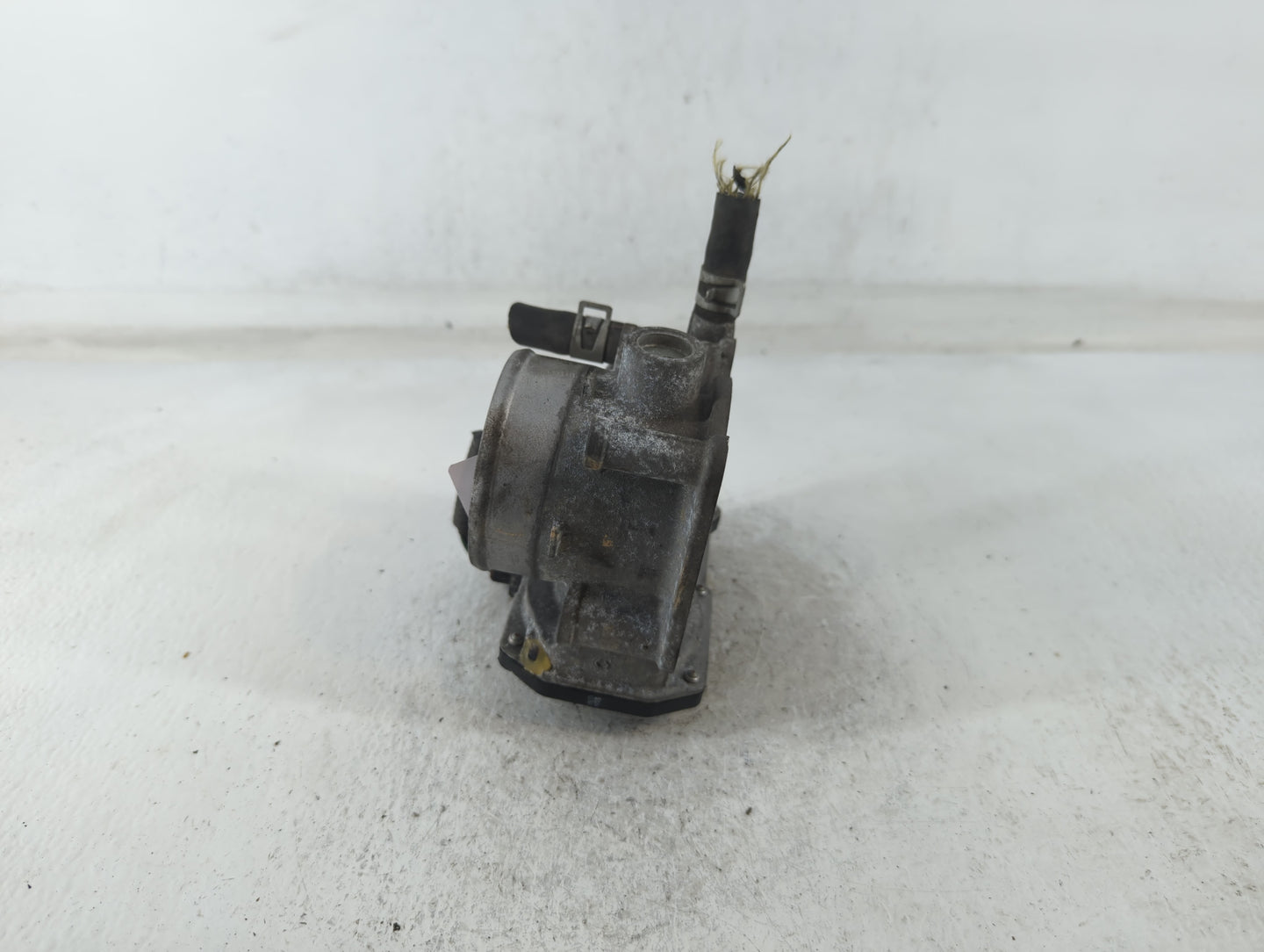 2013-2019 Nissan Sentra Throttle Body P/N:3G17 00826 3RA60-01 B Fits Fits 2013 2014 2015 2016 2017 2018 2019 OEM Used Auto P