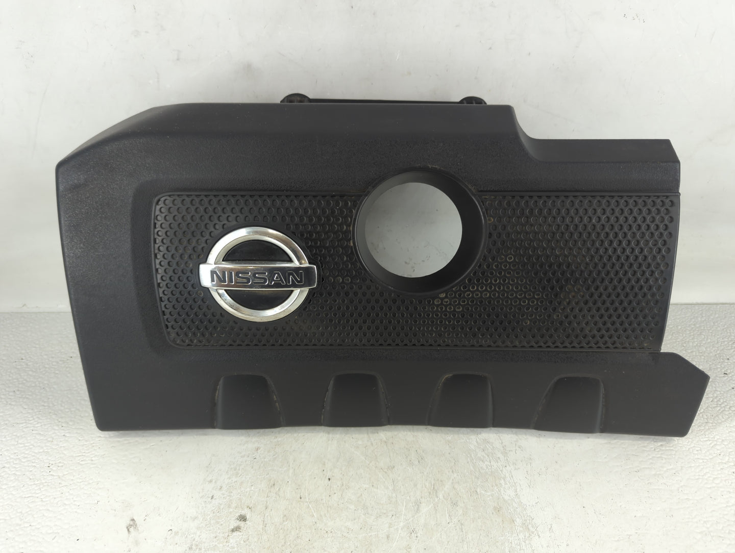 2016 Nissan Sentra Engine Cover - Oemusedautoparts1.com