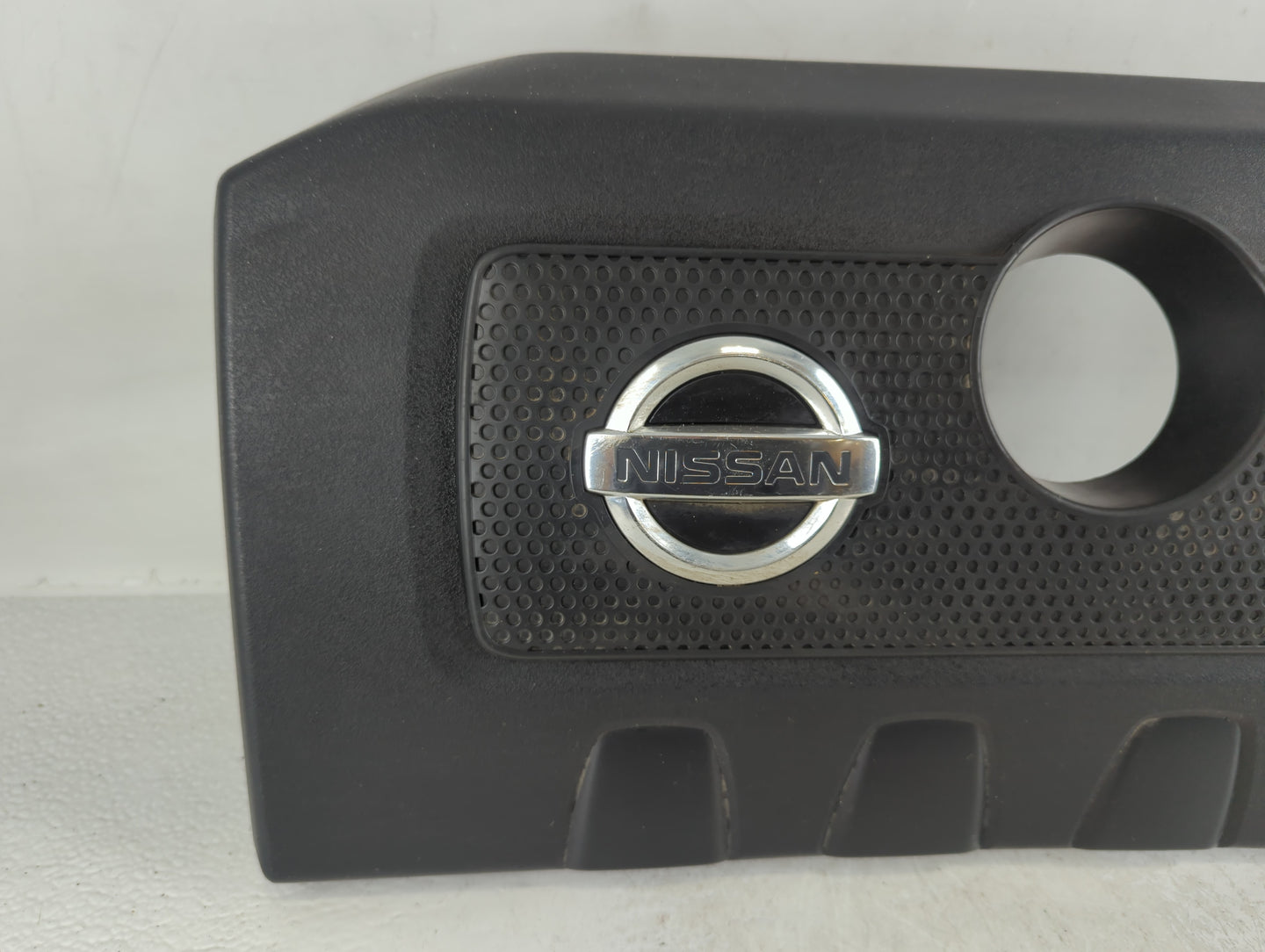2016 Nissan Sentra Engine Cover - Oemusedautoparts1.com