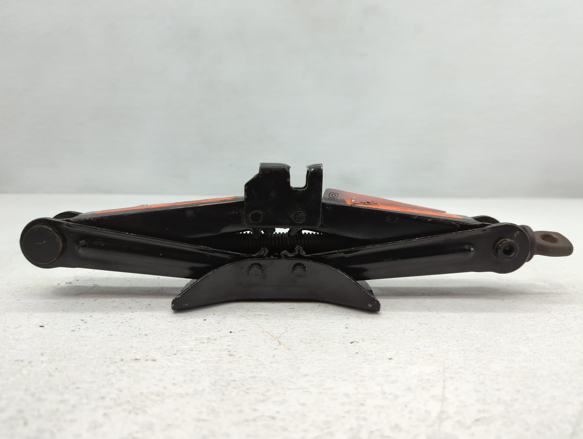 2016 Nissan Sentra Spare Scissor Car Jack 735302 - Oemusedautoparts1.com