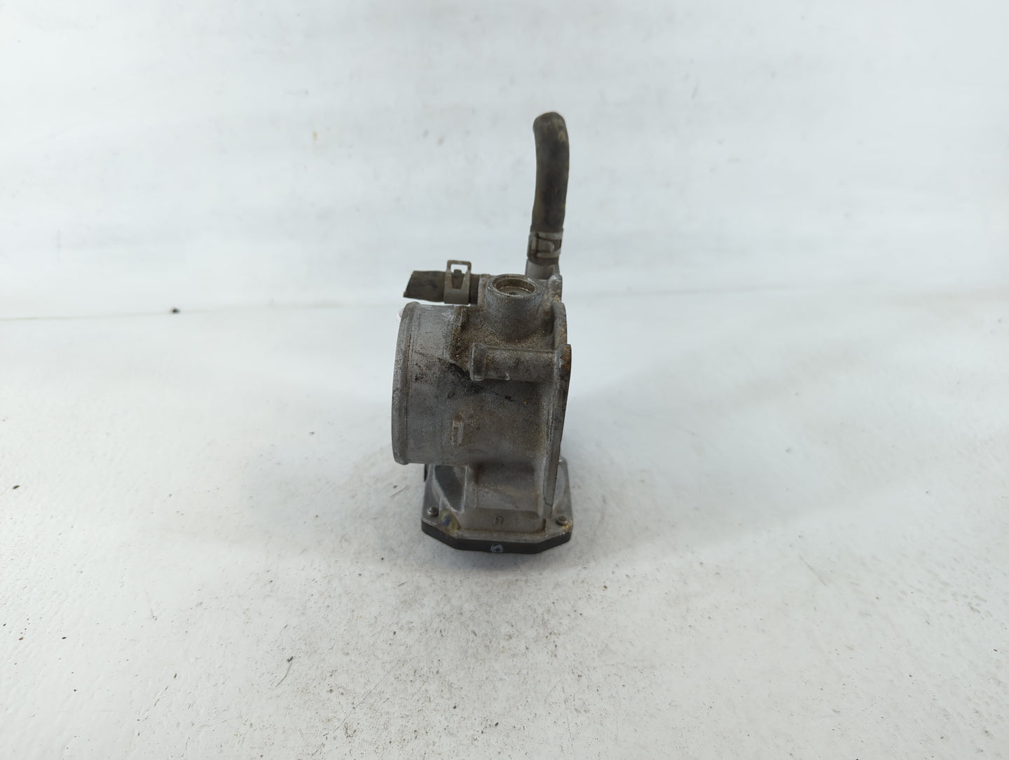 2013-2019 Nissan Sentra Throttle Body P/N:3RA60-01 B Fits Fits 2013 2014 2015 2016 2017 2018 2019 OEM Used Auto Parts - Oemu